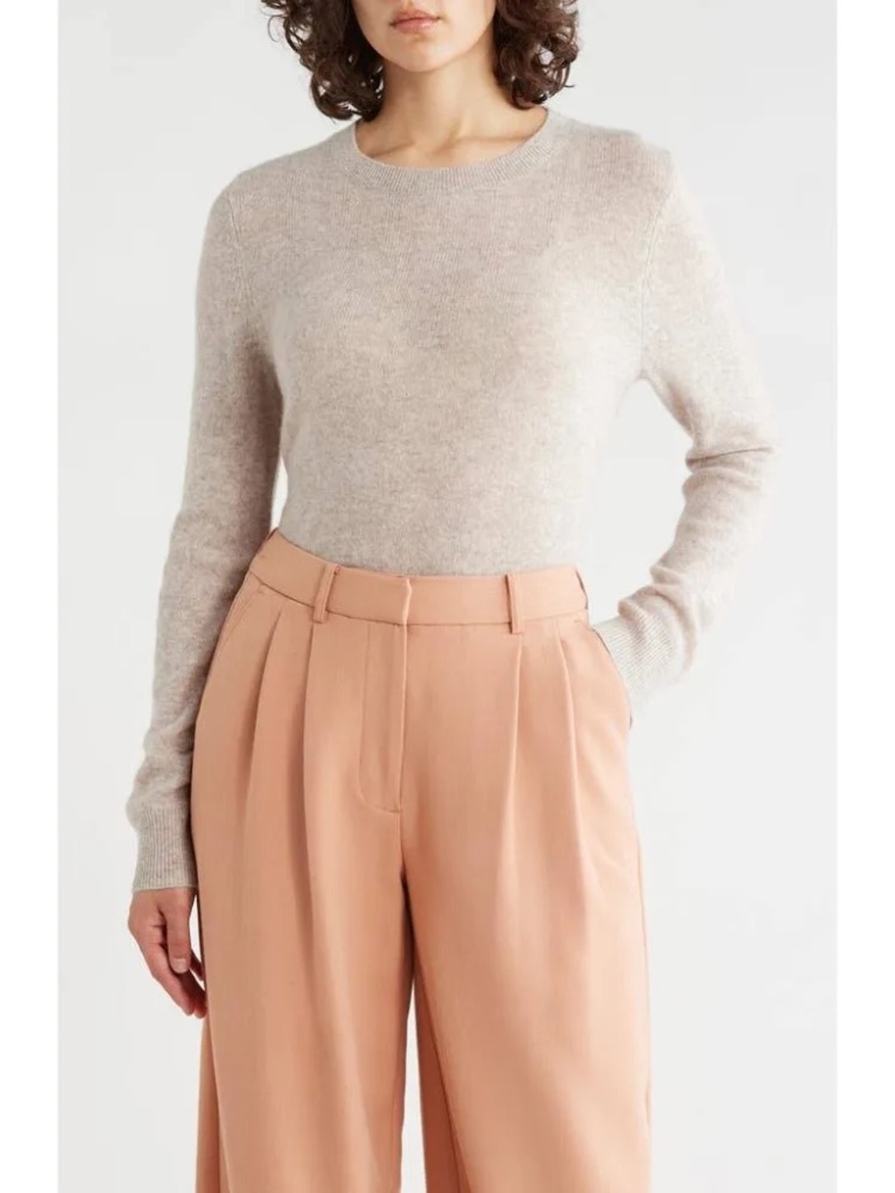 Cashmere Crewneck Knit Sweater in Light Beige size Medium
